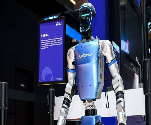 让机器人拥有“大脑”和“小脑”